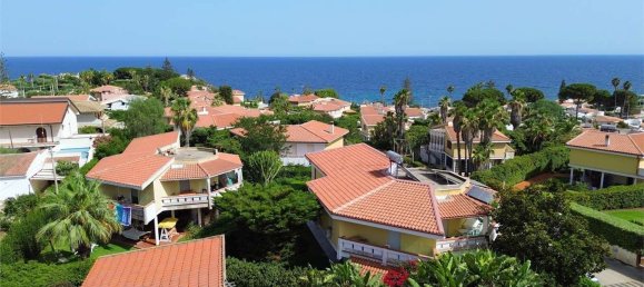 Вилла с 6 комнатами в Сиракузы, Италия № 250211 2