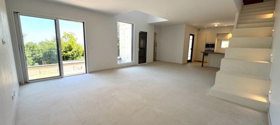 3 Schlafzimmer Haus in Loire, France, Nr. 308787 7