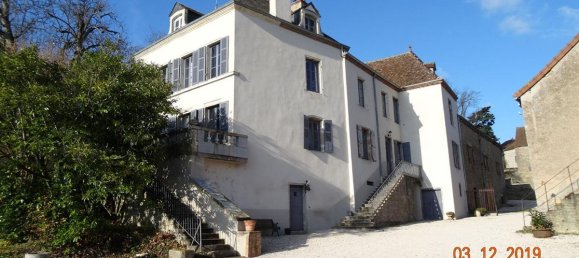 Замки и поместья с 7 спальнями в Шарресе, Франция № 50696 2