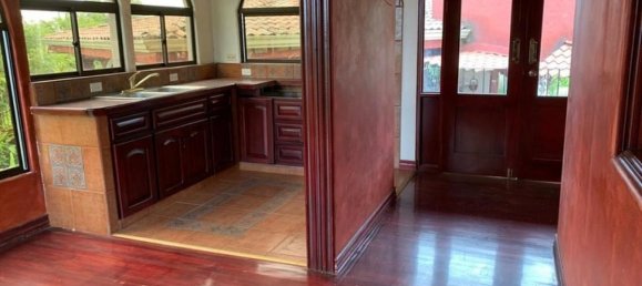 Casa de 3 dormitorios en Sabanilla, Costa Rica No. 1020 2