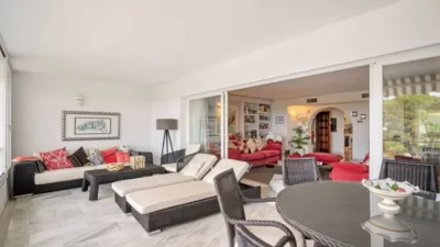 2 bedrooms Apartment in Marbella, Spain No. 195463