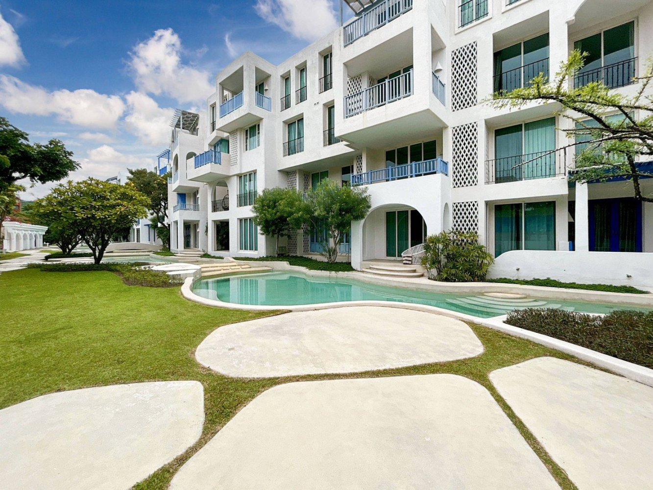 2 bedrooms Condo in Hua Hin, Thailand No. 8723