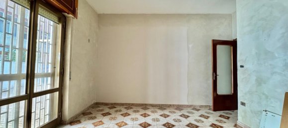 3-salle Appartement à Naples, Italy No. 100811 47