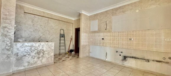 3-salle Appartement à Naples, Italy No. 100811 20