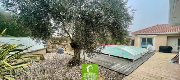 3 bedrooms House in Leyrieu, France No. 64357 3