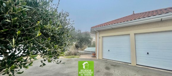 3 bedrooms House in Leyrieu, France No. 64357 31