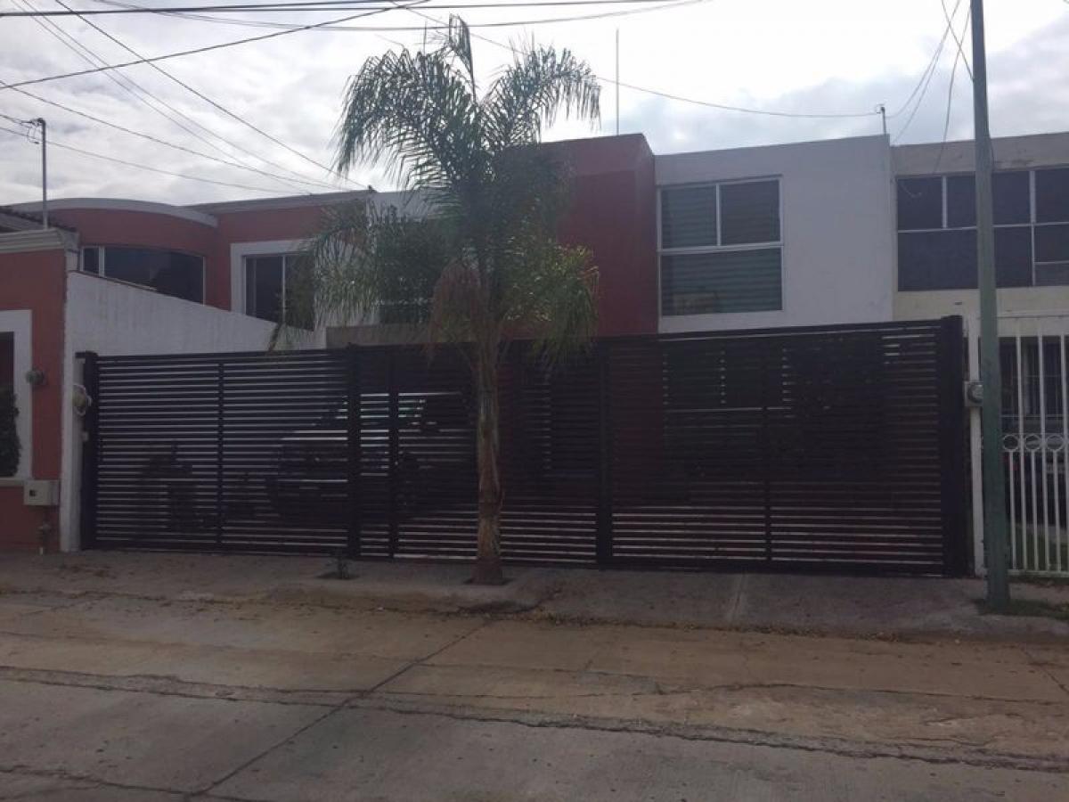 4 bedrooms House in Queretaro, Mexico No. 157918