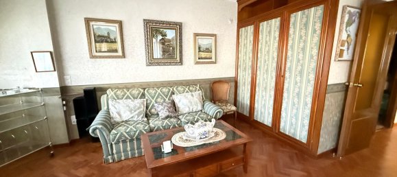 4 bedrooms Apartment in Zaragoza, Spain No. 137395 11