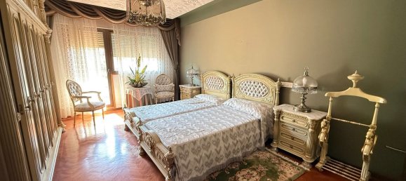 4 bedrooms Apartment in Zaragoza, Spain No. 137395 6