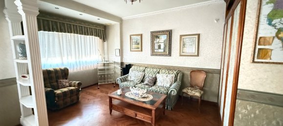 4 bedrooms Apartment in Zaragoza, Spain No. 137395 10