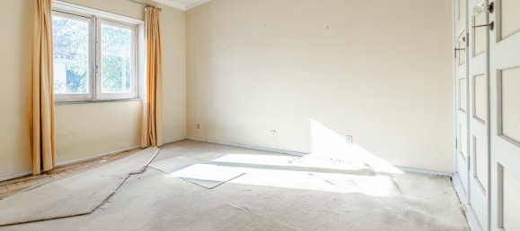 5 bedrooms Villa in Cascais, Portugal No. 124669 10