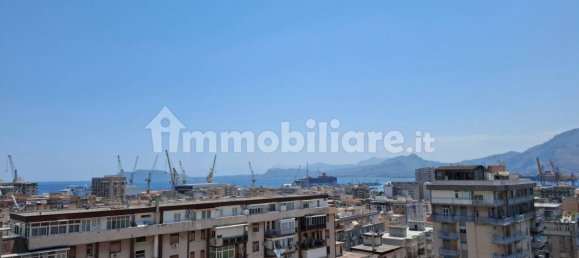 3 bedrooms Apartment in Palermo, Italy No. 360996 9