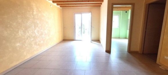 3غرفة شقة في Brembate di Sopra, Italy رقم 180263 2