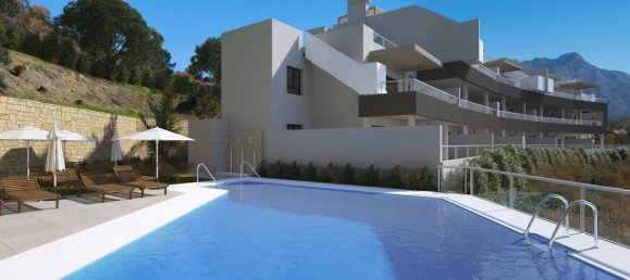 Apartamento de 3 dormitorios en La Quinta, Spain No. 2907 2