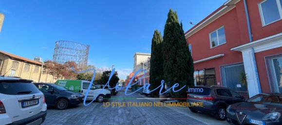 3 rooms Commercial property in Rome, Italy No. 165244 2