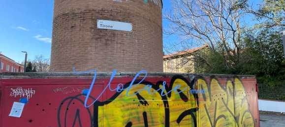 3 rooms Commercial property in Rome, Italy No. 165244 6