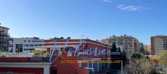 3 rooms Commercial property in Rome, Italy No. 165244 7