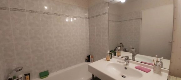 Apartamento de 2 dormitorios en Chelles, France No. 176976 18