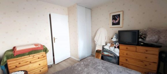 Apartamento de 2 dormitorios en Chelles, France No. 176976 12
