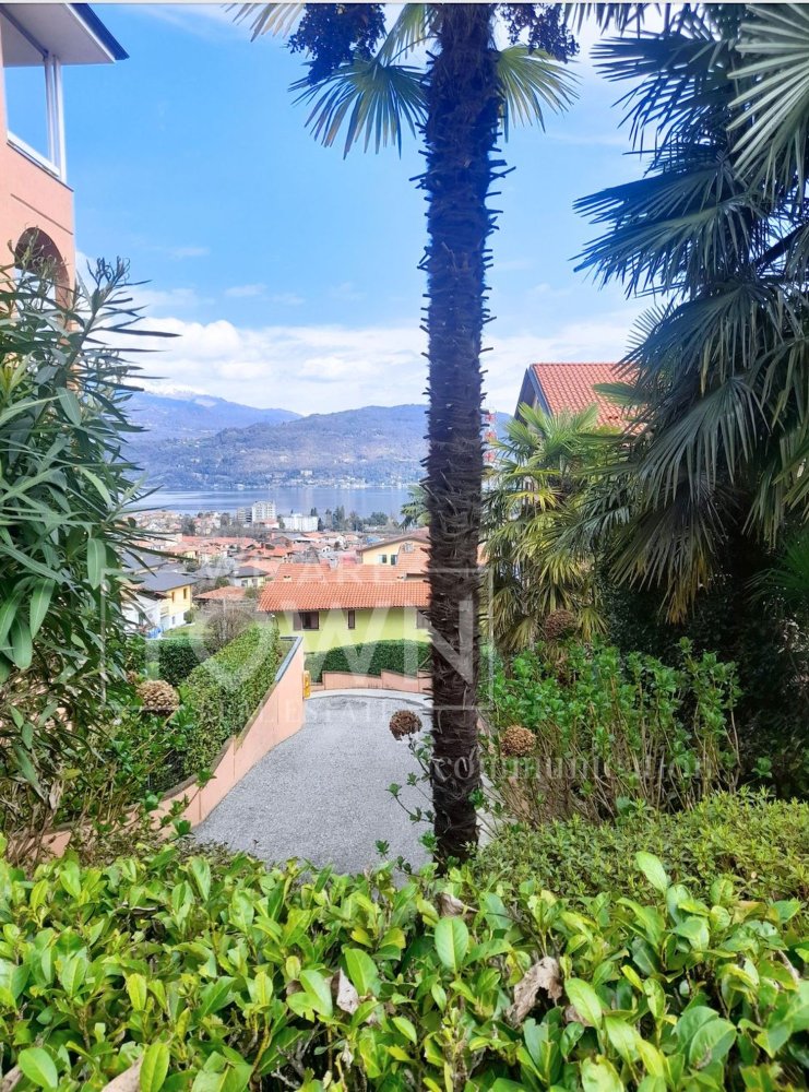 3 rooms Apartment in Baveno, Italy No. 15621