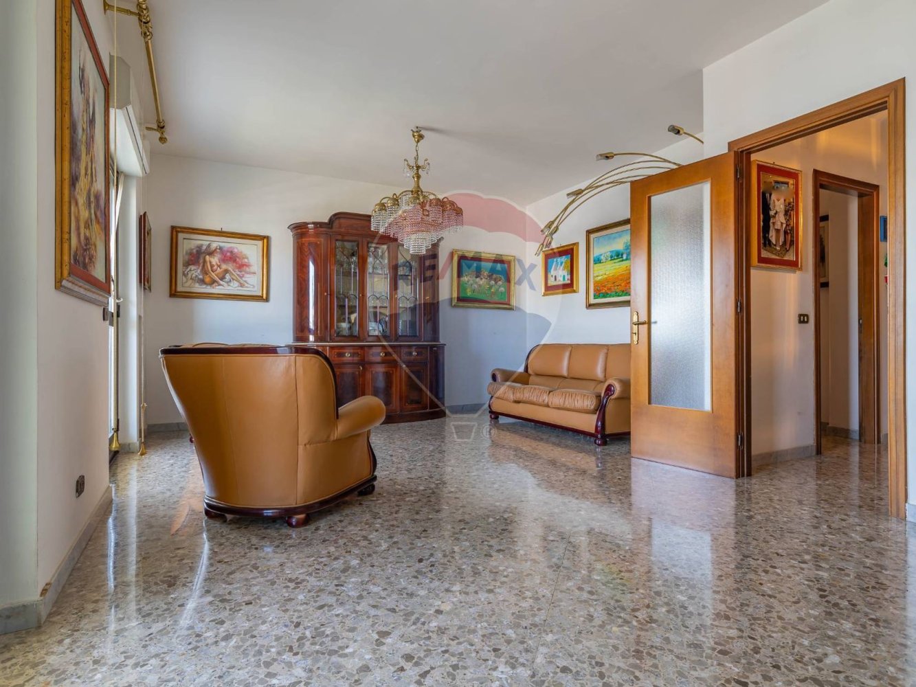 Apartamento de 2 dormitorios en Bari, Italy No. 179583