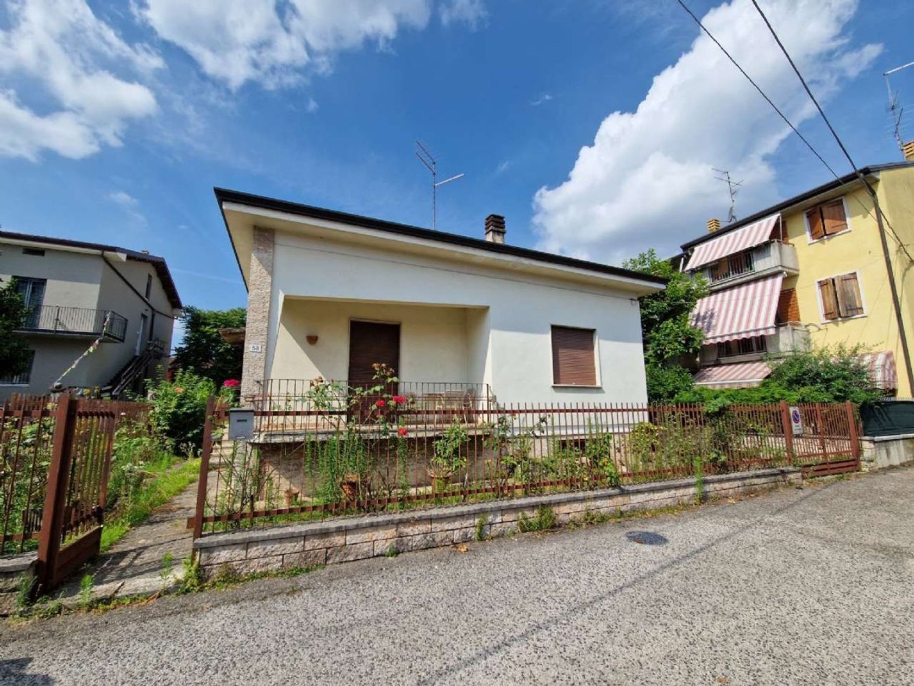 4-Zimmer Haus in Verona, Italy, Nr. 161845