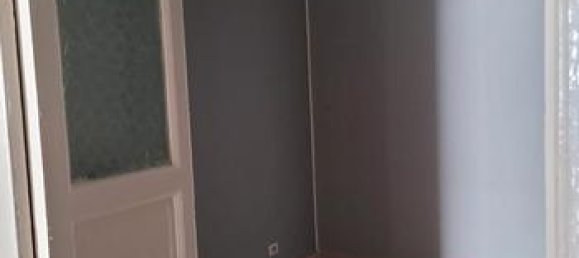 3 rooms Apartment in Palermo, Italy No. 251304 3