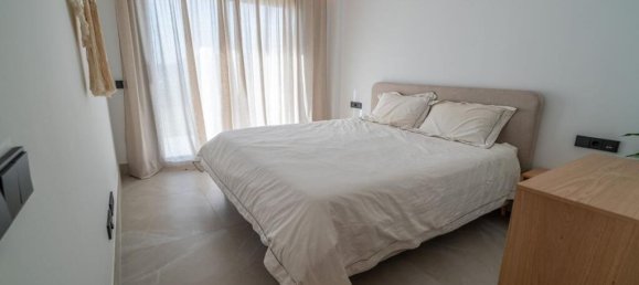 Apartamento de 2 dormitorios en Istán, Spain No. 183229 10