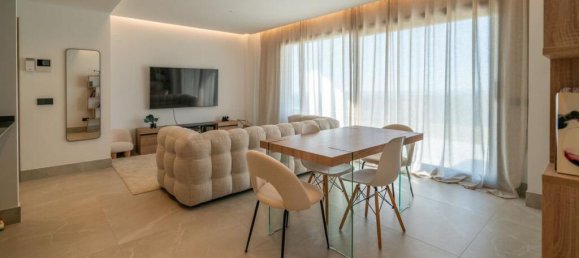 Apartamento de 2 dormitorios en Istán, Spain No. 183229 4