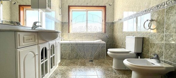 5 bedrooms House in Povoa de Varzim, Portugal No. 18207 5