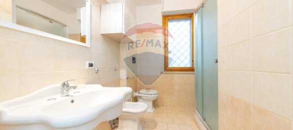 3 rooms Apartment in Guidonia Montecelio, Italy No. 9282 25