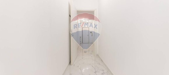 3 rooms Apartment in Guidonia Montecelio, Italy No. 9282 11