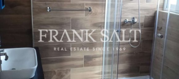 Квартира с 3 спальнями в Сент-Джулианс, Мальта № 7143 7