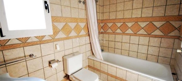 2 bedrooms Townhouse in Benahavis, Spain No. 122813 9