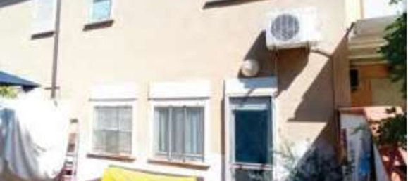 6غرفة شقة في Motta San Giovanni, Italy رقم 187405 5