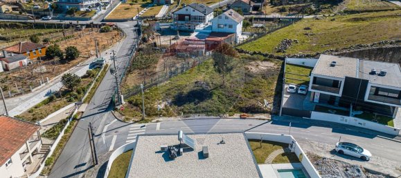 Terrain à Quinchaes, Portugal 900m² No. 27311 2