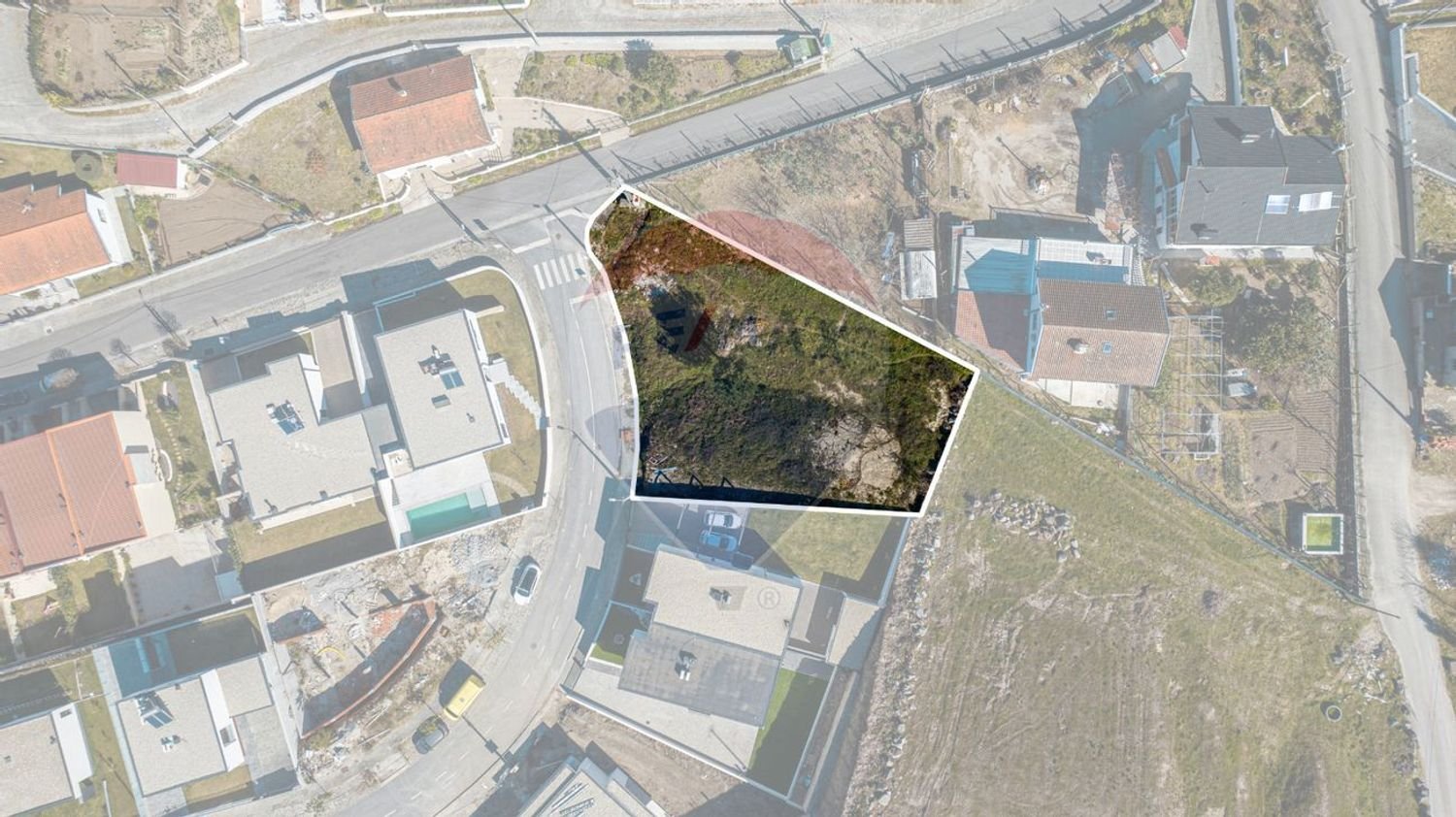 Terrain à Quinchaes, Portugal 900m² No. 27311