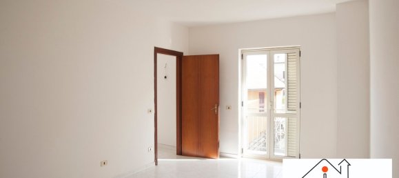 Casa de 5 habitaciónes en Montefredane, Italy No. 162195 15