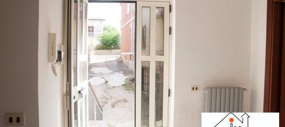 Casa de 5 habitaciónes en Montefredane, Italy No. 162195 7