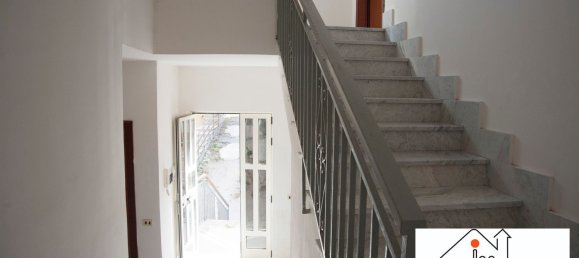 Casa de 5 habitaciónes en Montefredane, Italy No. 162195 6