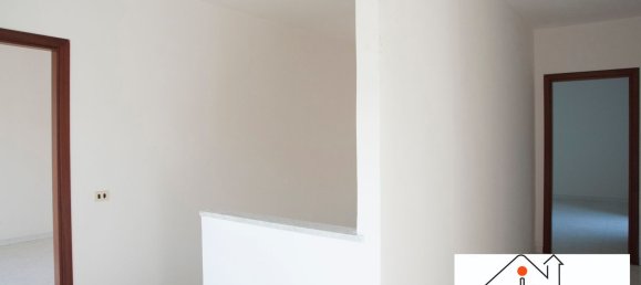 Casa de 5 habitaciónes en Montefredane, Italy No. 162195 19