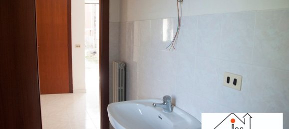 Casa de 5 habitaciónes en Montefredane, Italy No. 162195 9