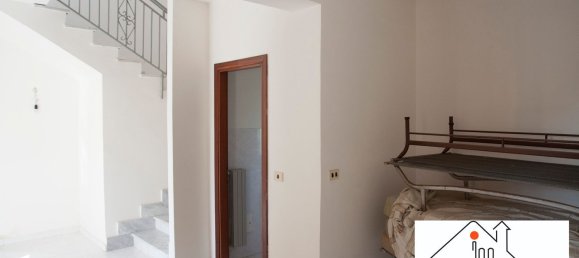 Casa de 5 habitaciónes en Montefredane, Italy No. 162195 12