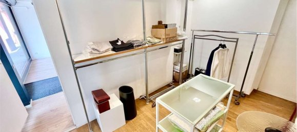 2-Zimmer Gewerbliche Immobilie in Barzanò, Italy, Nr. 82028 14