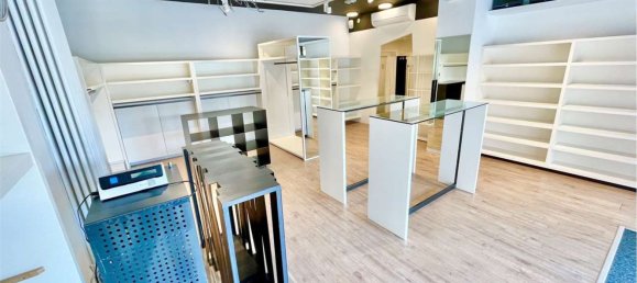 2-Zimmer Gewerbliche Immobilie in Barzanò, Italy, Nr. 82028 18