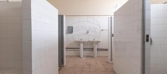 4000m² Warehouse in Marinha Grande, Portugal No. 82210 31