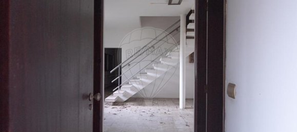 4000m² Warehouse in Marinha Grande, Portugal No. 82210 10