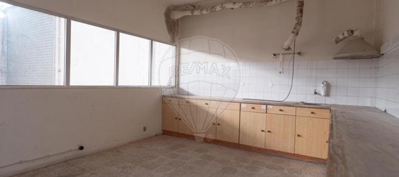 4000m² Warehouse in Marinha Grande, Portugal No. 82210 13