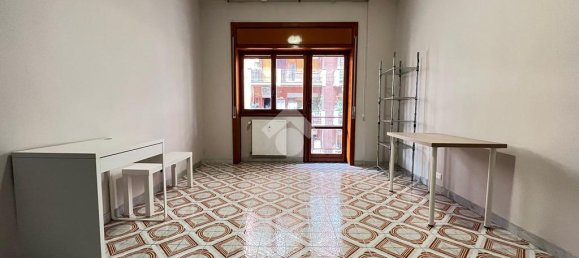 3 bedrooms Apartment in Rome, Italy No. 44905 8
