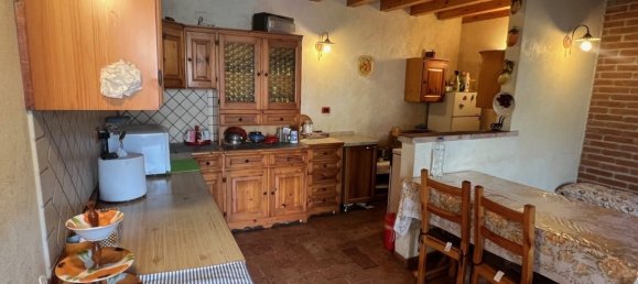 4 bedrooms House in Acquanegra sul Chiese, Italy No. 329550 6